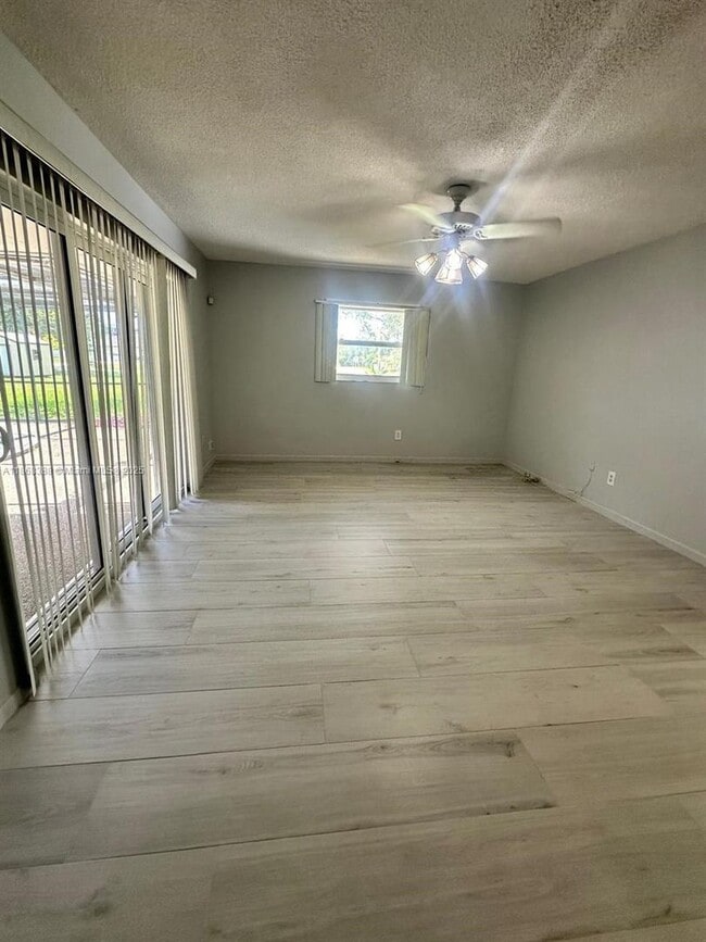 Photo - 9480 SW 99th St