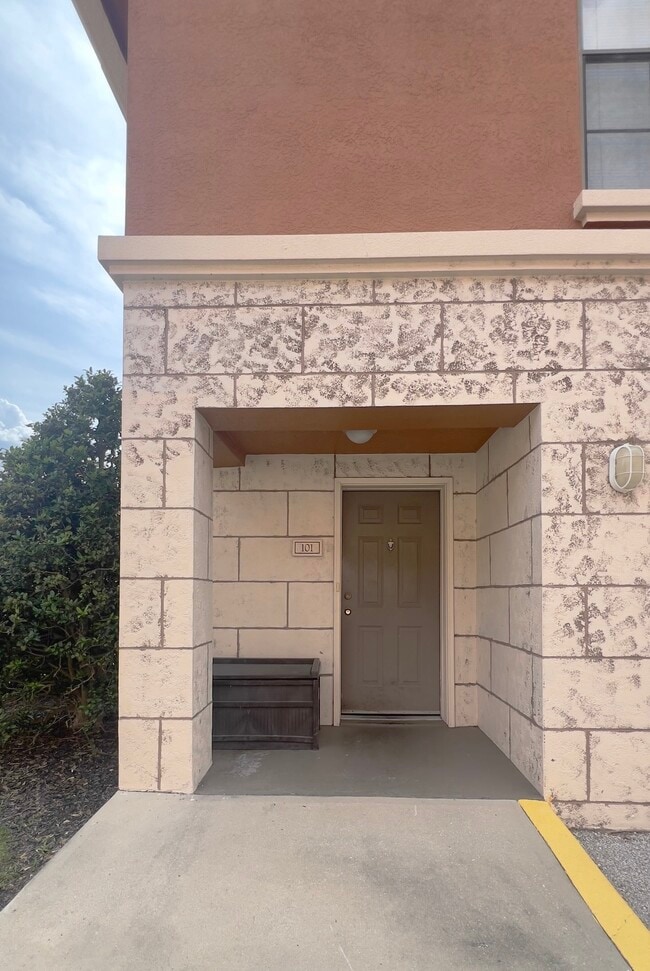 Photo - 6115 Metrowest Blvd Townhome