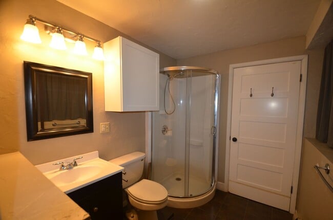 Building Photo - 1 bedroom in Warrior's Mark! Rental