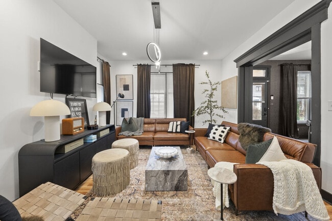 Building Photo - 286 Taylor Ave