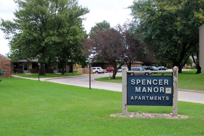 Photo - Spencer Manor Apartments