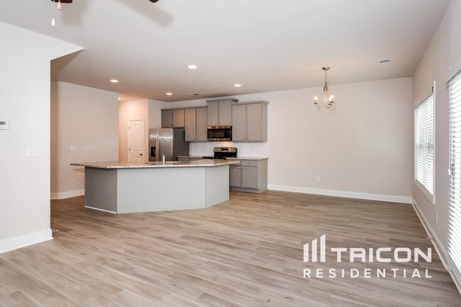 Building Photo - 731 Ireland Ln Rental