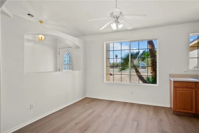 Photo - 7751 Larkspur Dr