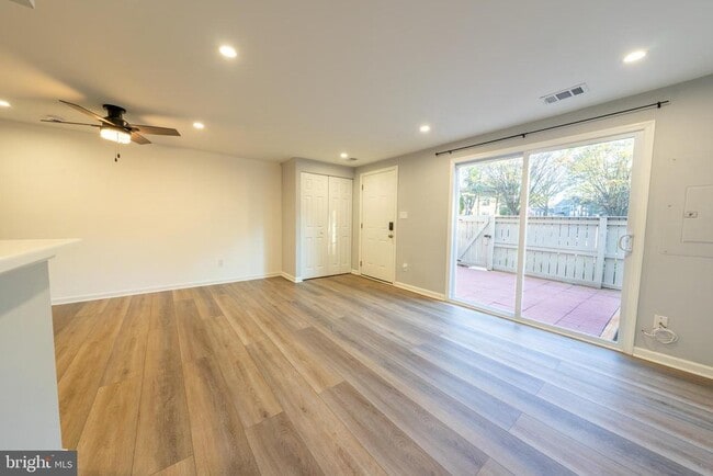 Photo - 9377 Chadburn Pl