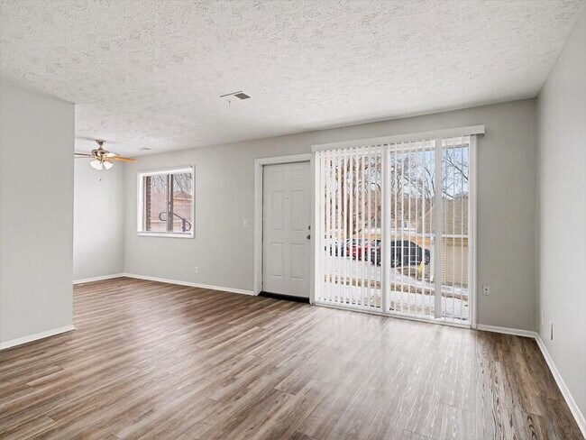 Photo - 11718 Arbor St Unit #2