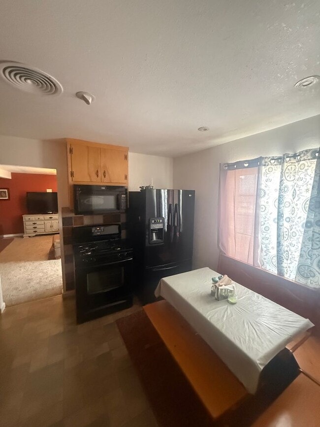 Photo - 3 Bedroom On Elizabeth