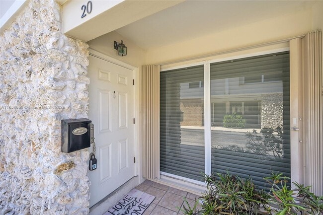 Building Photo - 5555 N Ocean Blvd Rental