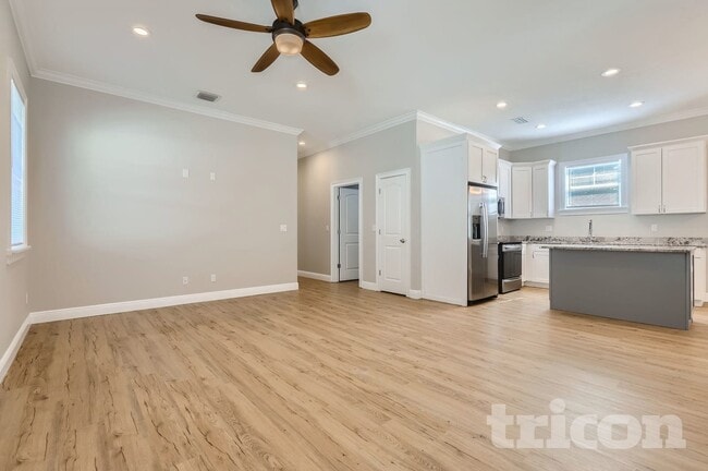 Photo - 7703 N Huntley Ave