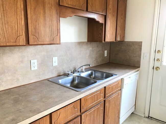 Photo - 1905 Monte Carlo Ln Unit Apt D