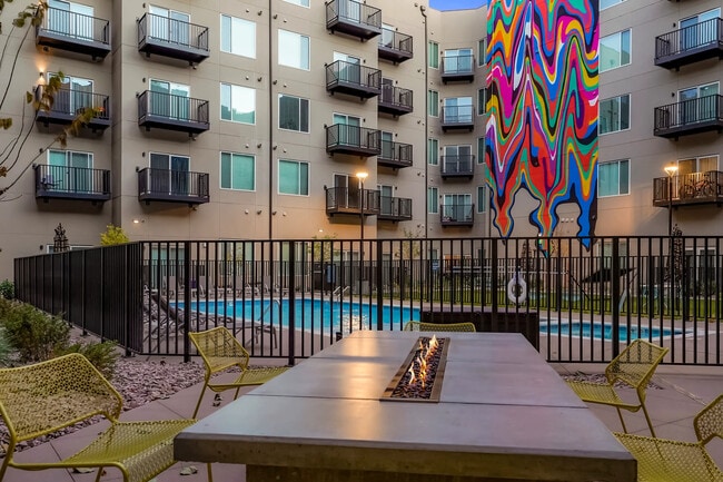 Photo - Stella On The Park