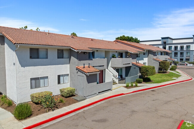 Las Ventanas Alternative Angle - Las Ventanas Apartments