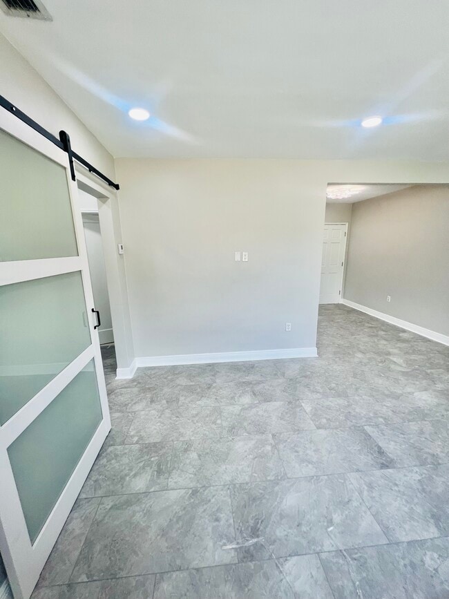 Photo - 2361 SW 27th St Unit 2