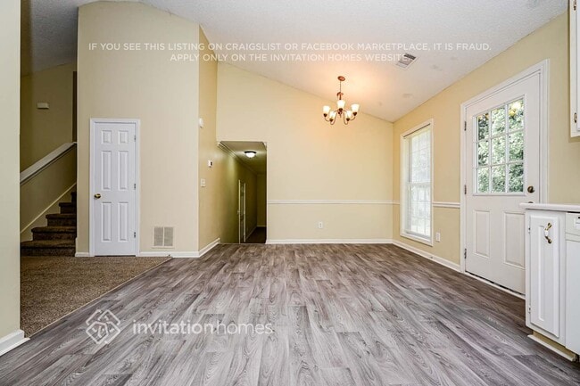 Photo - 193 Windsor Cir