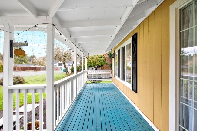 Photo - Sunny 5 Bedroom Home with 3 Car Garage in Quiet Neighborhood