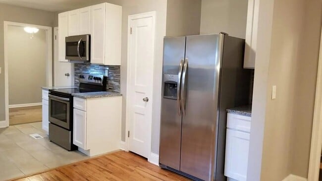 Photo - 3BR w/ In-Unit W/D + Assigned Parking in Nashville