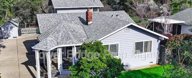 Photo - 737 Cresta Ct
