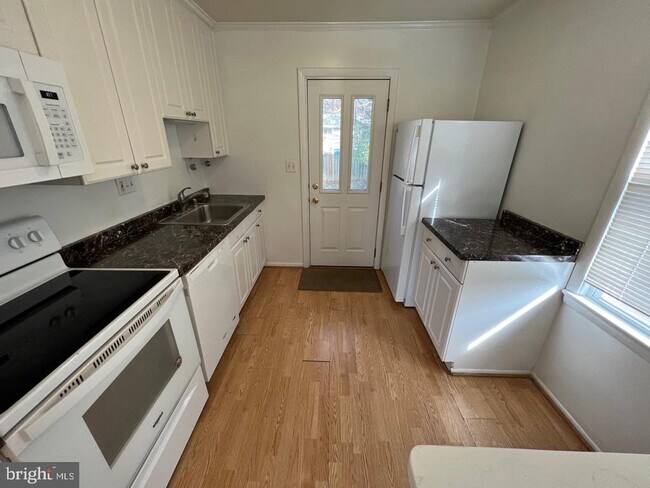 13303 Holdridge Rd