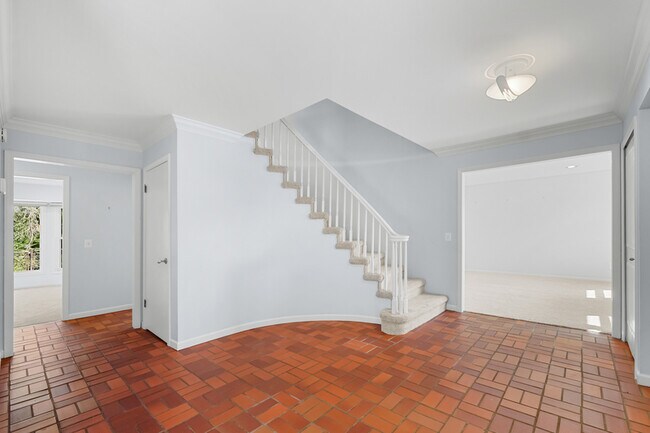 Photo - 3072 Brewster Ct