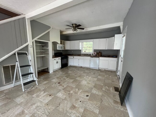 Photo - 24 Lagrange St