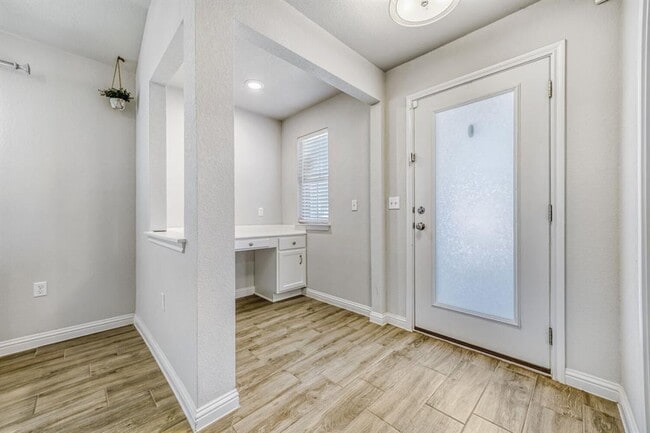 Photo - 8303 Cottage Rose Dr