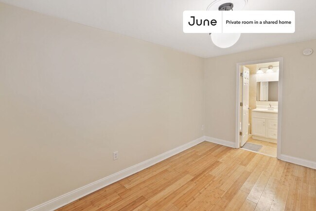 Photo - Room in Shared 2 bed/2 bath home Unidad A