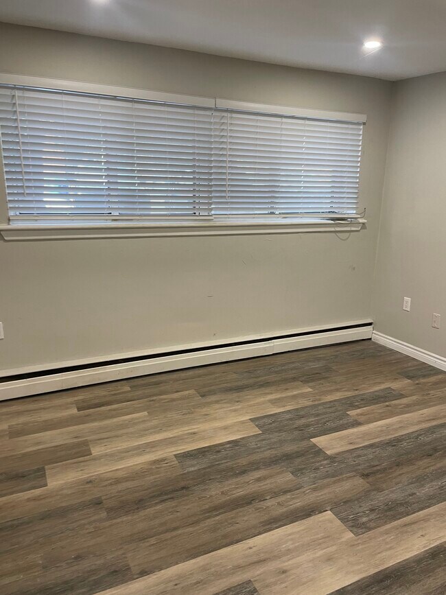 Photo - 2148 Lilnan Ct Unit 4