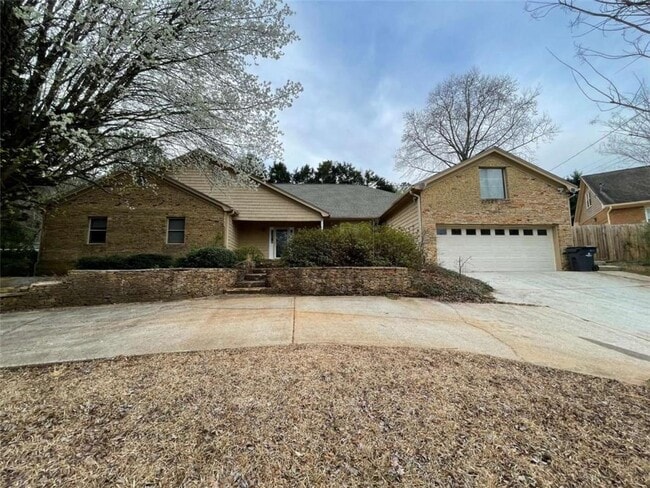 Building Photo - 2273 Windland Dr
