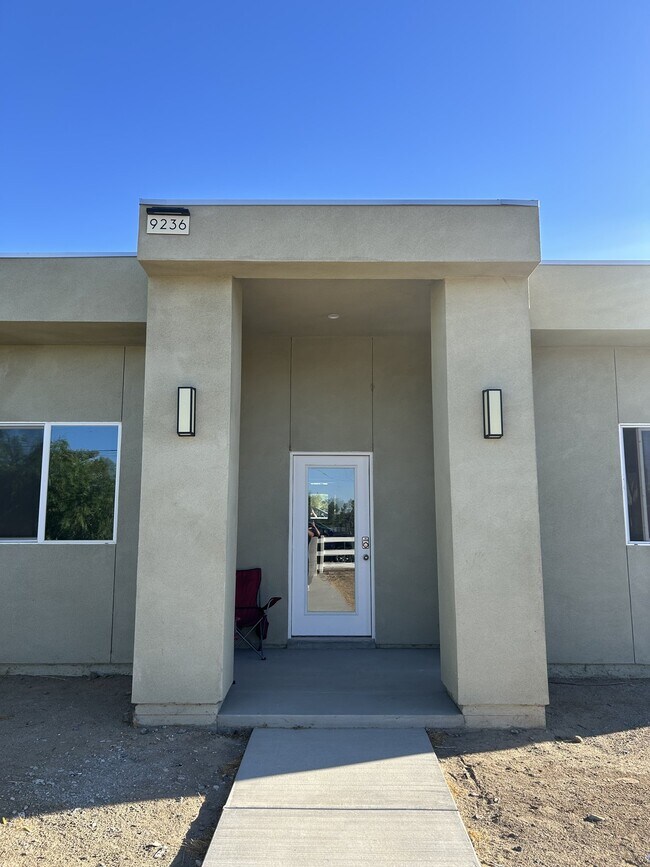9236 E Ave T Unit 9236