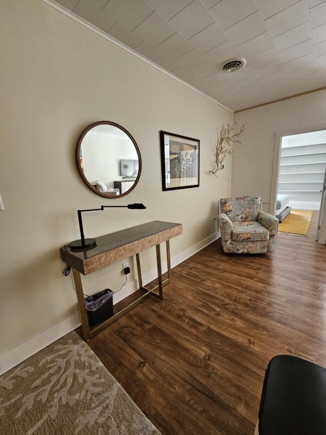 Photo - 336 Pennsylvania Ave W Unidad #1