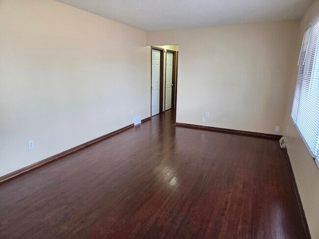 Photo - 5901 Century Blvd