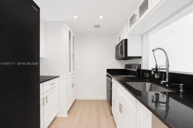 Photo - 7601 E Treasure Dr Unit 1809