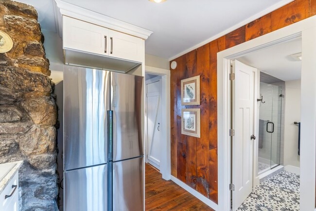 Photo - 5 Old Clark Hill Rd