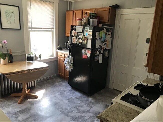 Photo - 72 Eustis St Unit 2