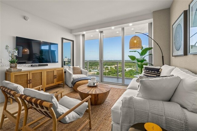 Photo - 16385 Biscayne Blvd Unit 2406