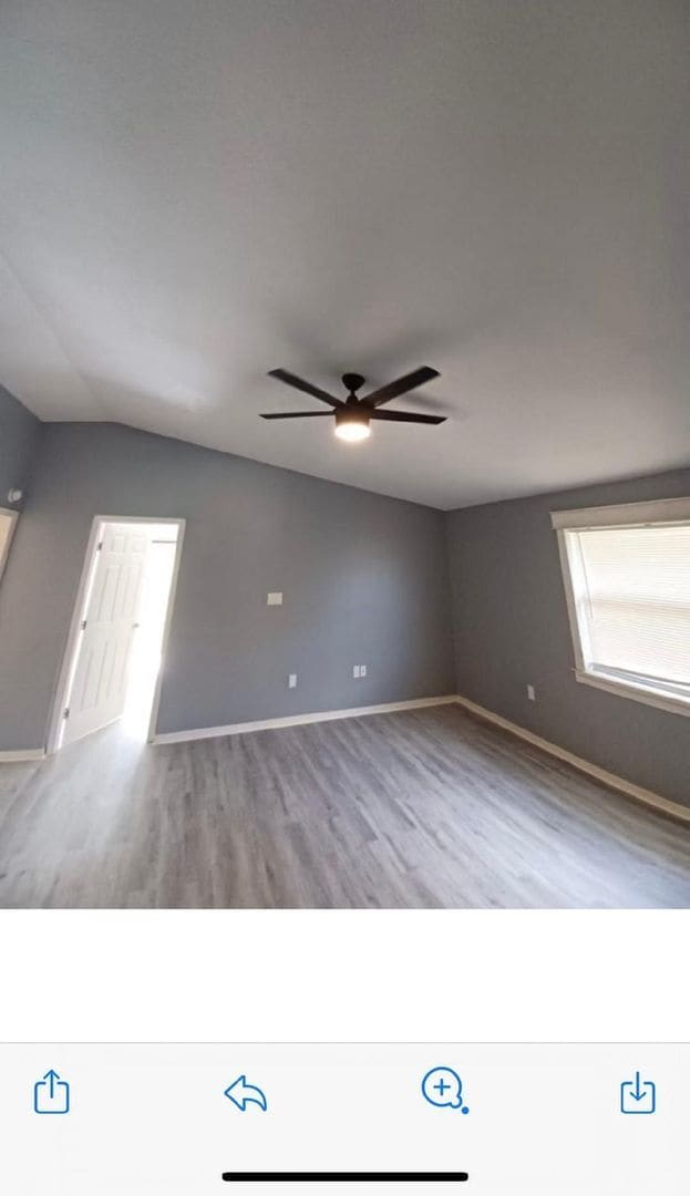 Photo - 415 W Circlewood St