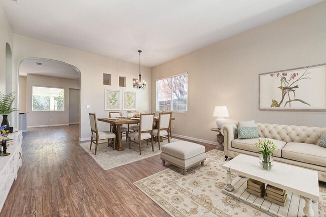 Photo - Gorgeous Roseville 4 Bedroom