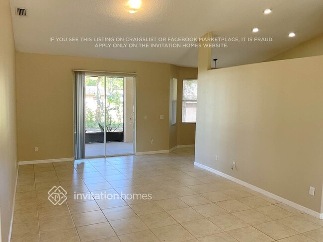 Photo - 757 Cleaves St SE