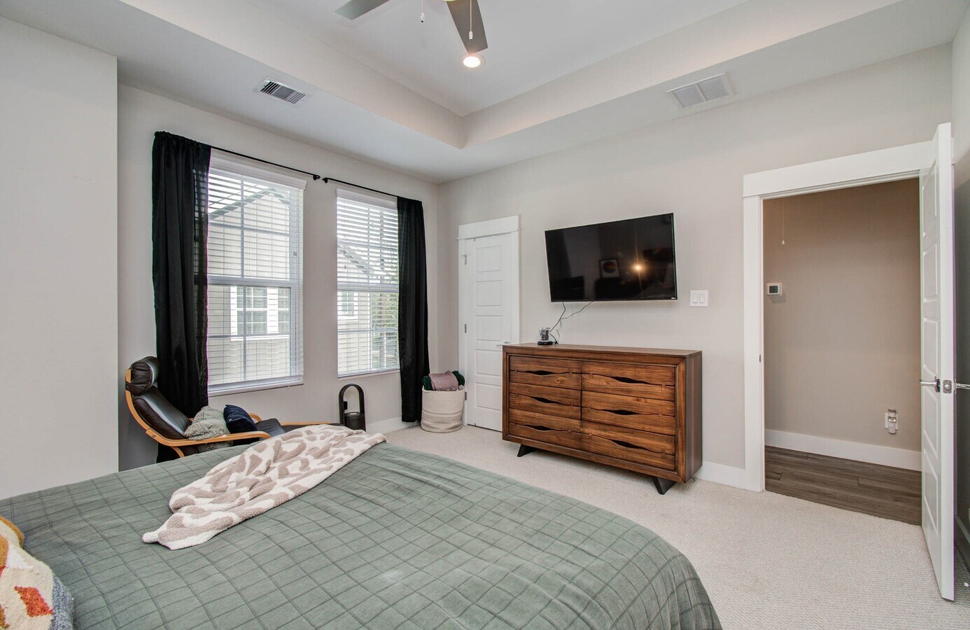 Photo - 1221 W Tidwell Rd