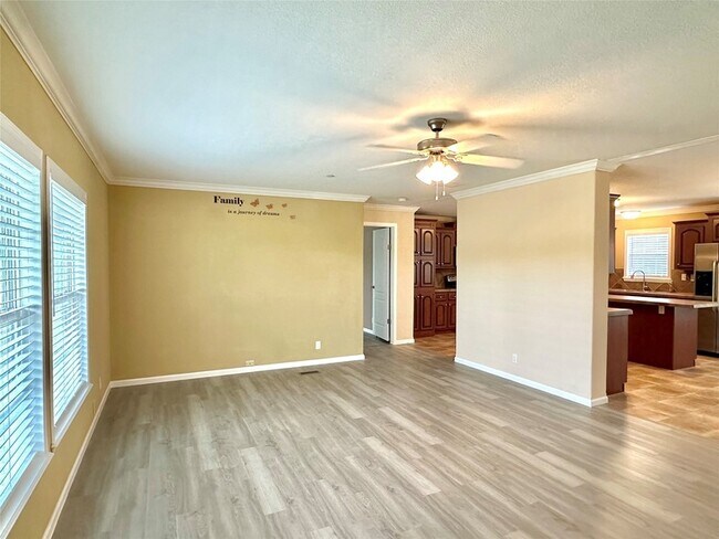 831 Country Club Rd