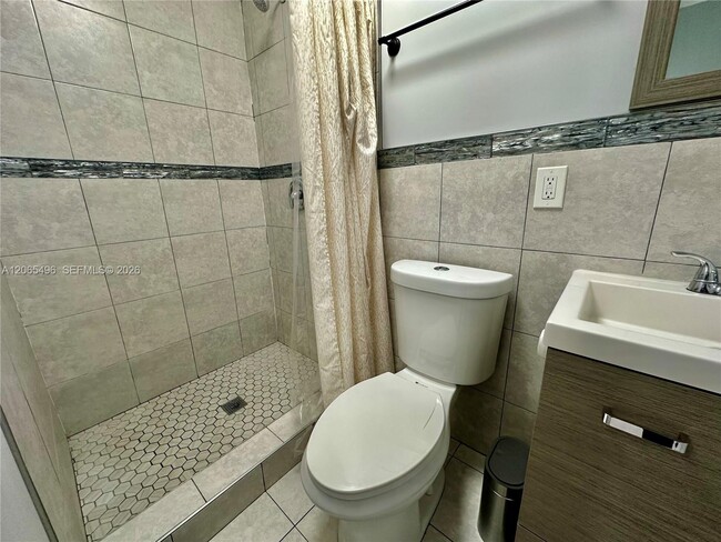Photo - 16025 SW 53rd Terrace Unit Efficiency