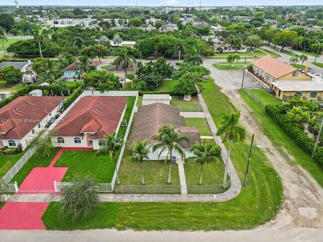 Photo - 1515 NE 2nd Ave