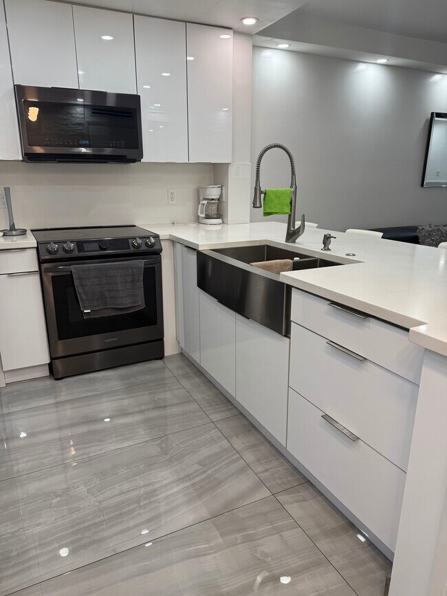 Photo - 5260 NW 11th St Unit 201