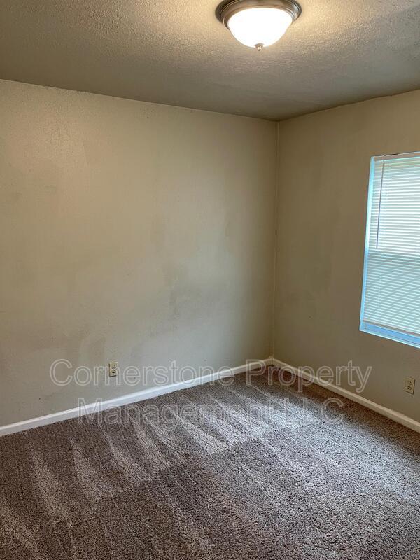 Photo - 8185 Center Dr