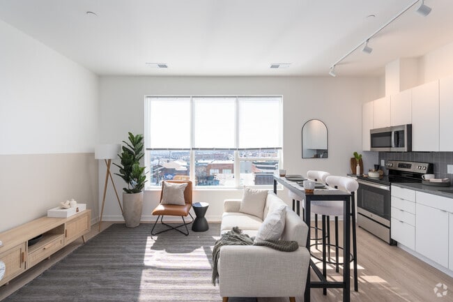 1BR, 1BA - 568SF