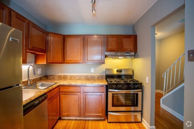 2BR, 1.5BA - 1,330 SF Townhome