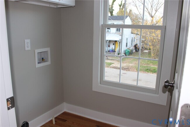 Photo - 1130 W High St