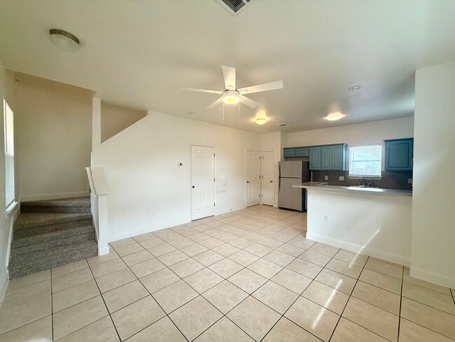 Photo - Meador-6916 Unit B