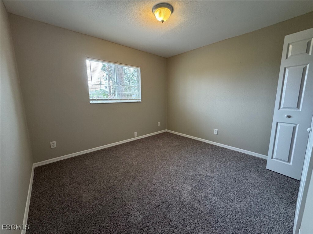 Photo - 1010 Candlelight Dr