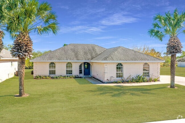 Building Photo - 6 Spoonbill Cove Rd Rental