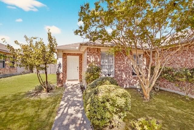 Building Photo - 9100 Warren Dr